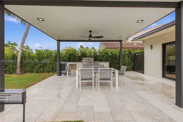 415 Holiday Dr, Hallandale Beach, FL 33009