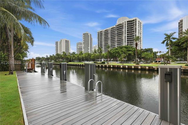 415 Holiday Dr, Hallandale Beach, FL 33009