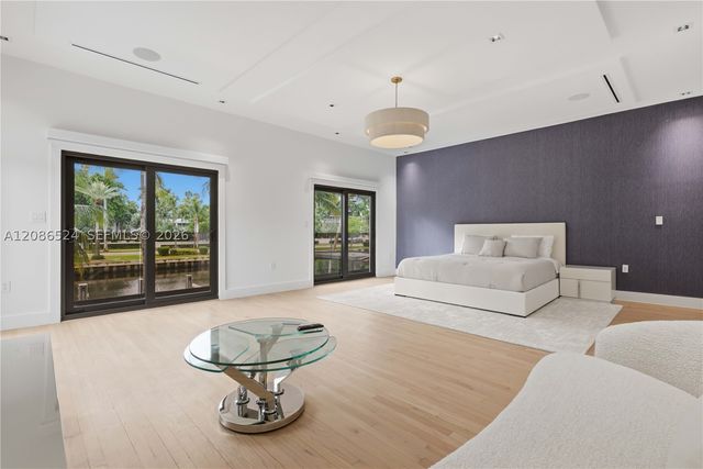 415 Holiday Dr, Hallandale Beach, FL 33009
