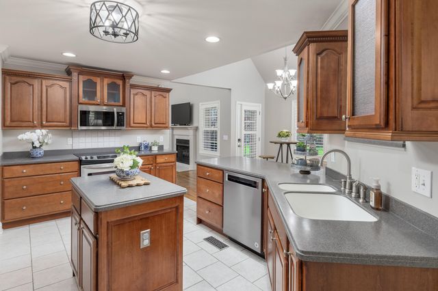 251 County Road 1121, Athens, TN 37303