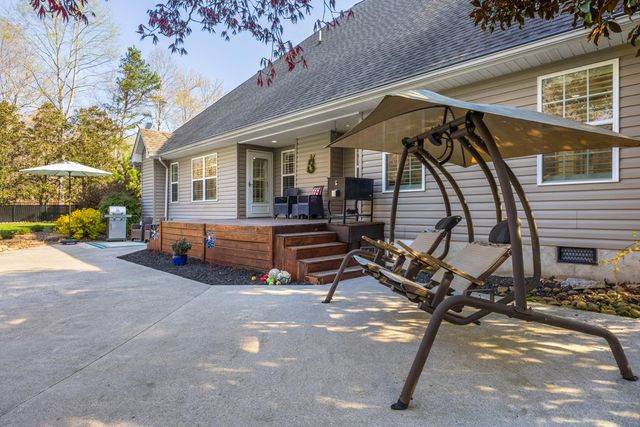 251 County Road 1121, Athens, TN 37303