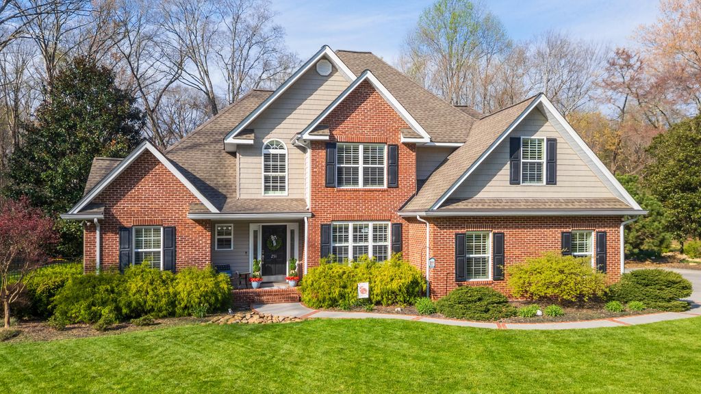 251 County Road 1121, Athens, TN 37303