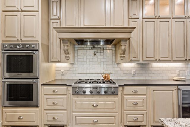 7041 Bending Trail, Waco, TX 76657