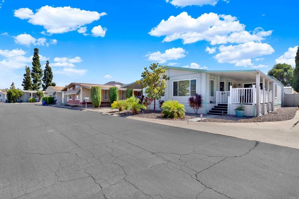 9255 N Magnolia Ave Spc 18, Santee, CA 92071 — photo 3