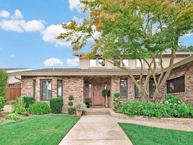 1749 Carignane Way, Escalon, CA 95320
