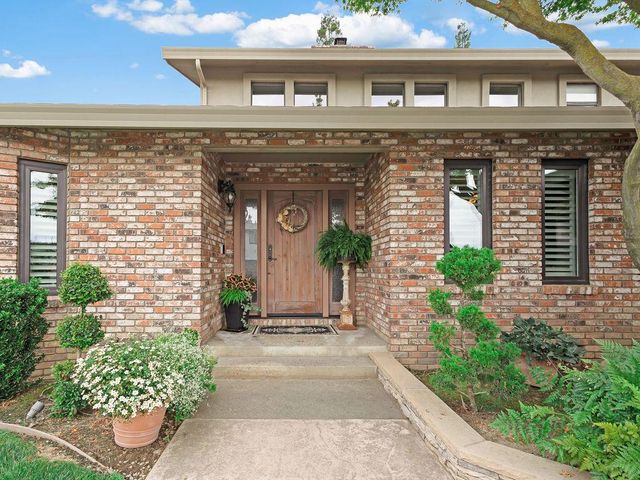 1749 Carignane Way, Escalon, CA 95320