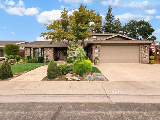 1749 Carignane Way, Escalon, CA 95320