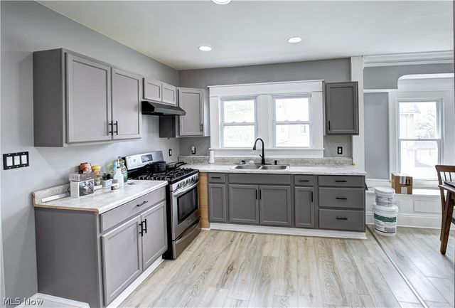 2983 E 59th Street, Cleveland, OH 44127