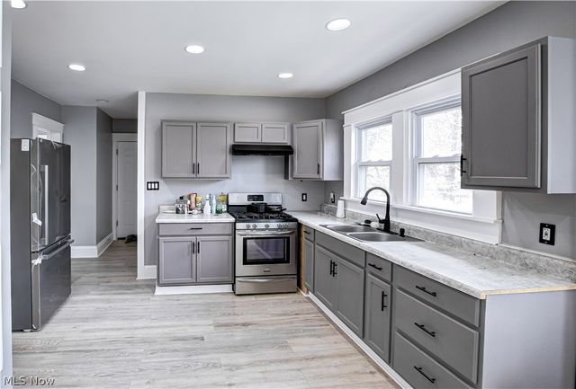 2983 E 59th Street, Cleveland, OH 44127