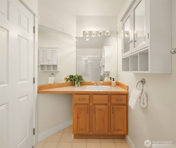 10007 NE 37th Court, Kirkland, WA 98033