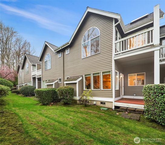 10007 NE 37th Court, Kirkland, WA 98033