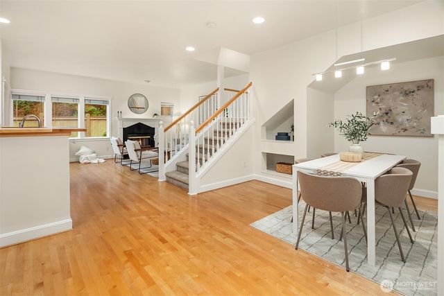 10007 NE 37th Court, Kirkland, WA 98033