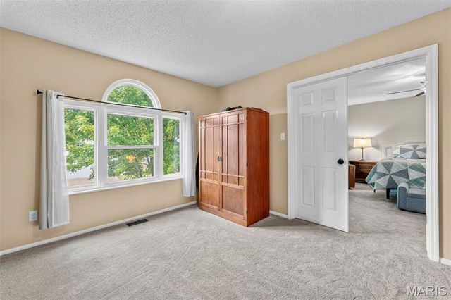 1085 Treeshade Drive, St Peters, MO 63376