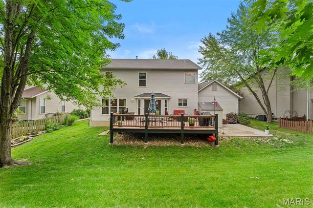 1085 Treeshade Drive, St Peters, MO 63376