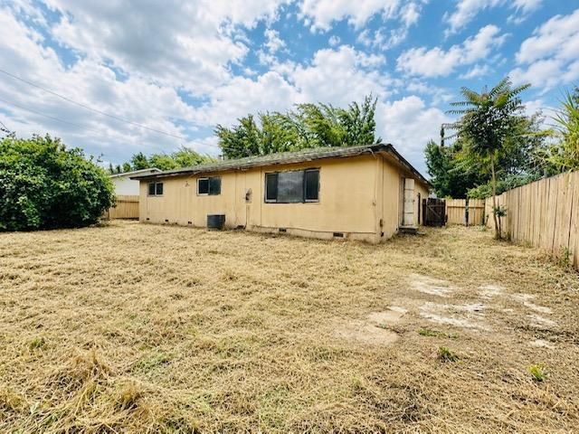 400 Longfellow Ave, Modesto, CA 95351