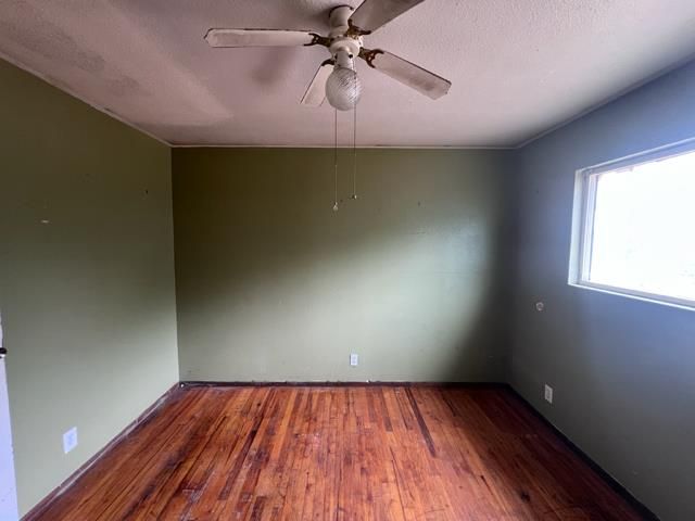 400 Longfellow Ave, Modesto, CA 95351