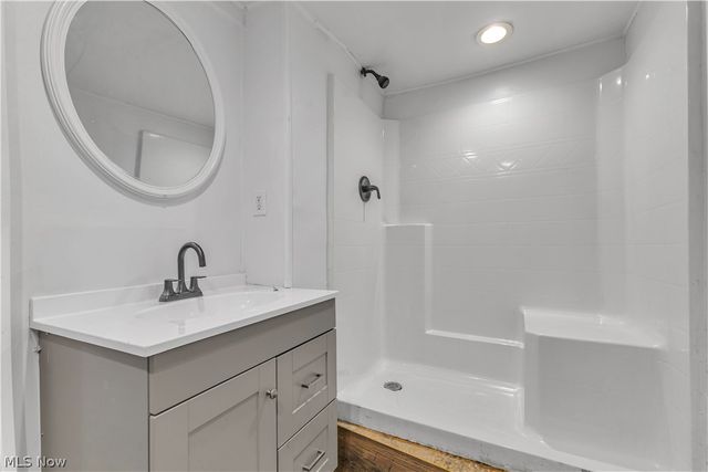 7426 Youngstown Pittsburgh Road, Poland, OH 44514
