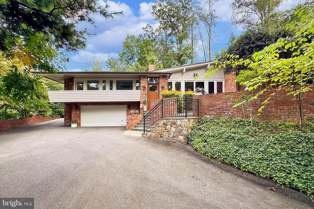 1753 ARMY NAVY DR, Arlington, VA 22202