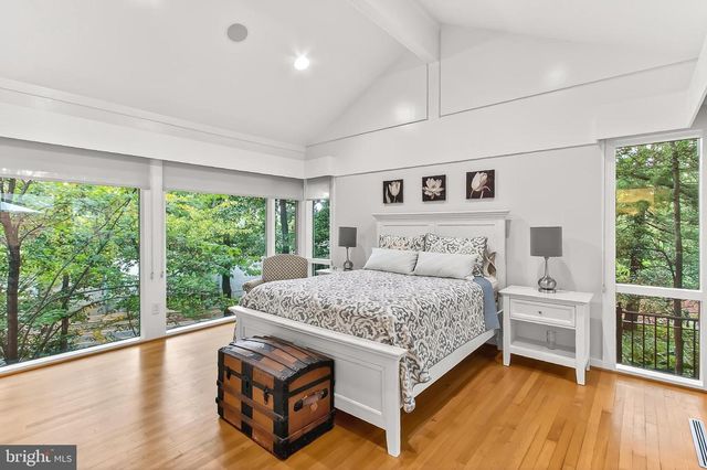 1753 ARMY NAVY DR, Arlington, VA 22202