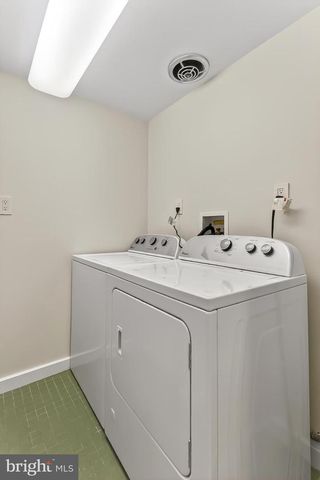 1753 ARMY NAVY DR, Arlington, VA 22202