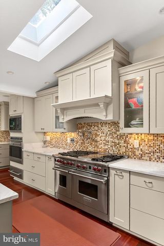 1753 ARMY NAVY DR, Arlington, VA 22202