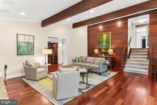 1753 ARMY NAVY DR, Arlington, VA 22202