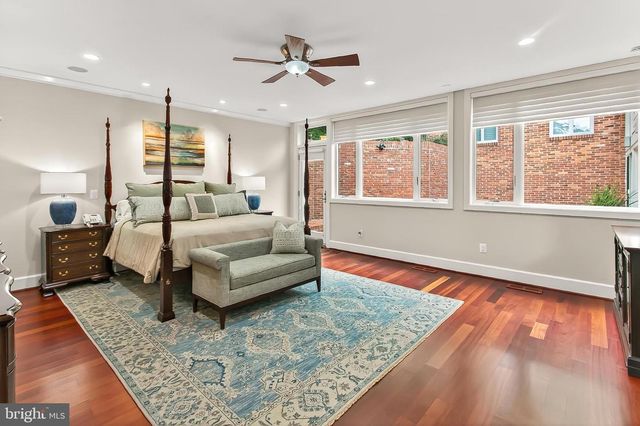 1753 ARMY NAVY DR, Arlington, VA 22202