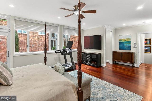1753 ARMY NAVY DR, Arlington, VA 22202