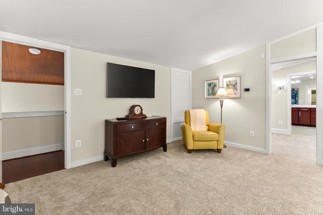 1753 ARMY NAVY DR, Arlington, VA 22202