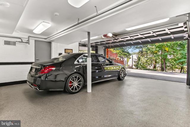 1753 ARMY NAVY DR, Arlington, VA 22202