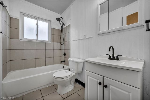 7 Smith Court, Elyria, OH 44035