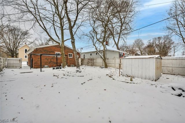 7 Smith Court, Elyria, OH 44035