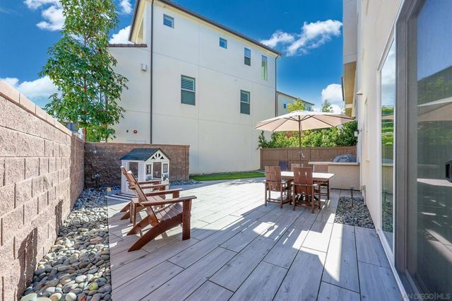 16205 Camden Cir, San Diego, CA 92127