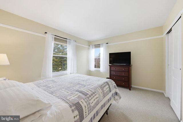 1023 RED OAK DR, Cherry Hill, NJ 08003