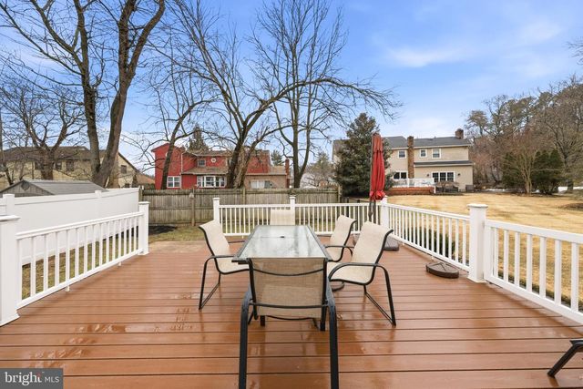 1023 RED OAK DR, Cherry Hill, NJ 08003