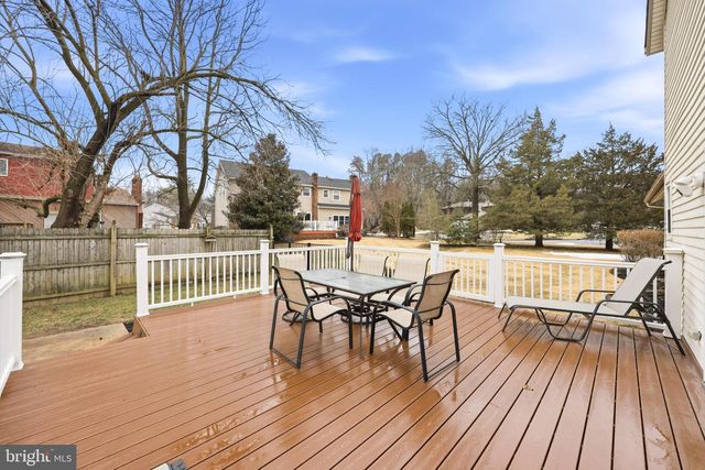 1023 RED OAK DR, Cherry Hill, NJ 08003