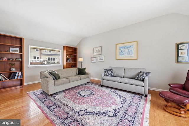 1023 RED OAK DR, Cherry Hill, NJ 08003