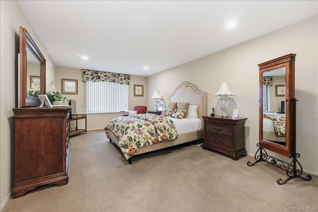 99 S Park Avenue 224, Rockville Centre, NY 11570