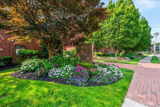 99 S Park Avenue 224, Rockville Centre, NY 11570