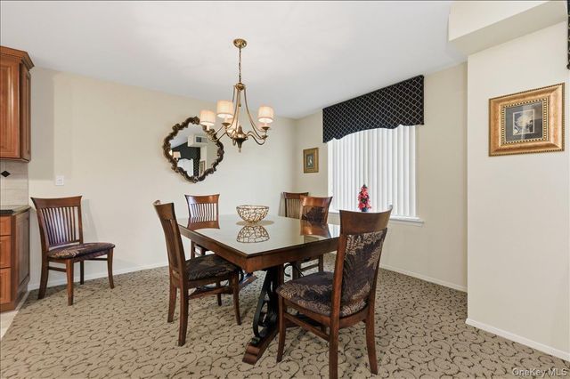 99 S Park Avenue 224, Rockville Centre, NY 11570