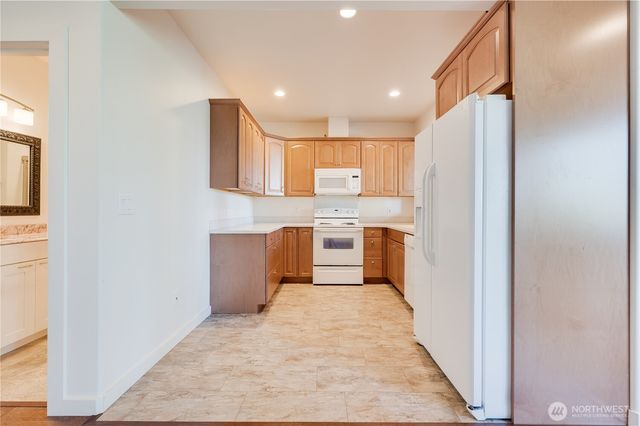 17340 Maple Lane, La Conner, WA 98257