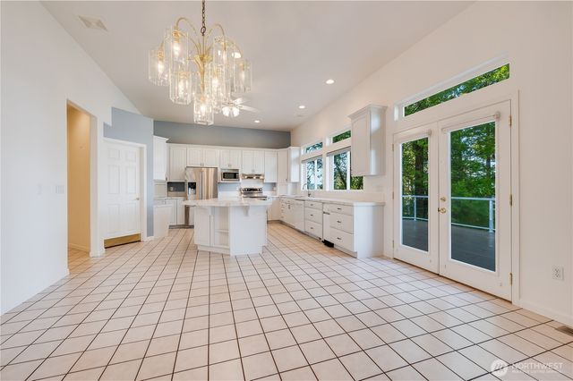 17340 Maple Lane, La Conner, WA 98257
