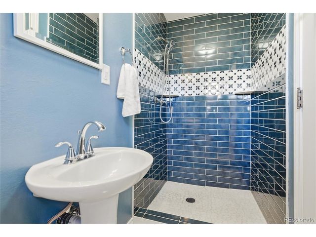 1865 Dudley St, Lakewood, CO 80215