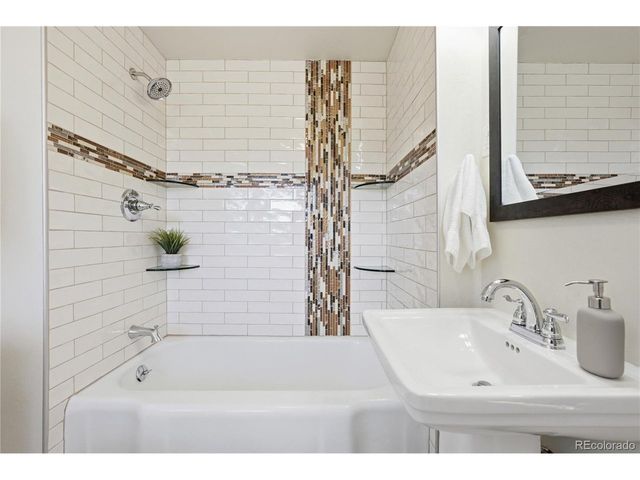 1865 Dudley St, Lakewood, CO 80215