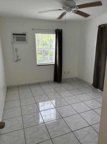 31 SW 10th Street 1, Dania Beach, FL 33004