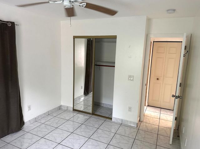 31 SW 10th Street 1, Dania Beach, FL 33004