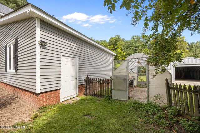 7464 Nc 43 N, Macclesfield, NC 27852