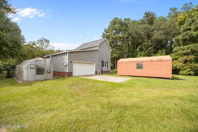 7464 Nc 43 N, Macclesfield, NC 27852