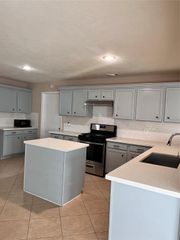 10910 Thorncliff Drive, Humble, TX 77396