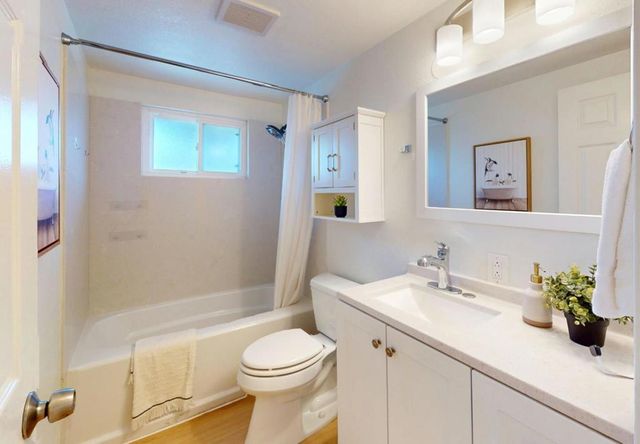 696 Lakehaven Drive, Sunnyvale, CA 94089